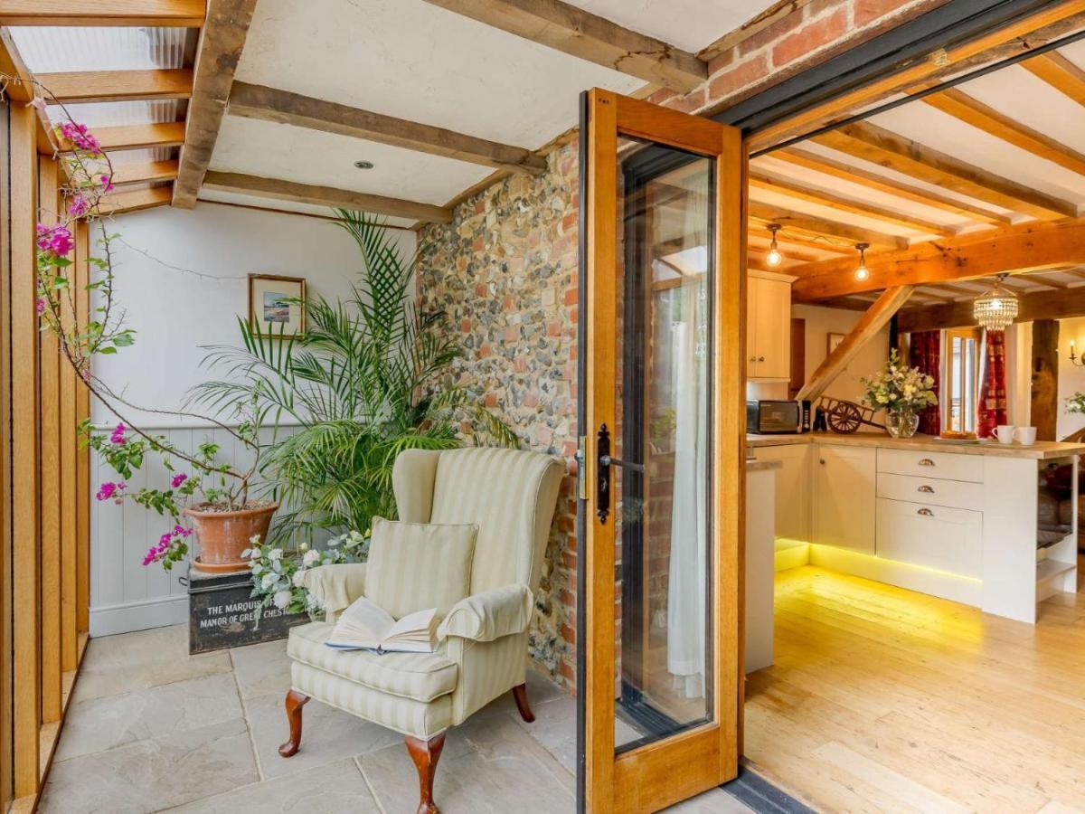 16Th Century Cartlodge With Private Hot Tub Diss Exterior photo